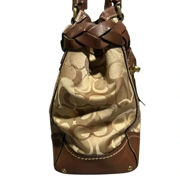 Coach Hampton Signature Satchel - Picture 5 of 13